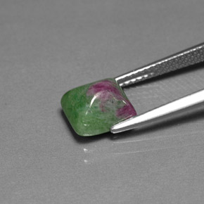 Rubino-Zoisite Multicolore naturale da 3.01 ct, Taglio a baguette, Opaco