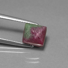 Rubino-zoisite naturale multicolore da 4,47 ct, baguette, opaco