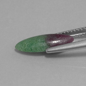 Rubino-zoisite naturale multicolore da 2,11 ct, marchesa, opaco