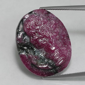 Rubino-zoisite naturale multicolore da 26,81 ct, forma fantasia, opaco