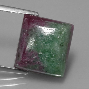 Rubino-Zoisite Multicolore naturale da 9.16 ct, Quadrato, Opaco
