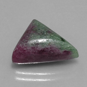 Rubino-zoisite naturale multicolore da 8,77 ct, trillion, opaco