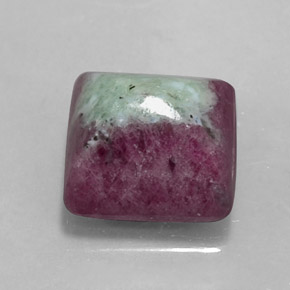 Rubino-zoisite naturale multicolore da 7,66 ct, quadrato, opaco