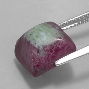 Rubino-zoisite naturale multicolore da 7,66 ct, quadrato, opaco