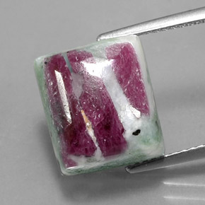 Rubino-zoisite naturale multicolore da 11,84 ct, baguette, opaco