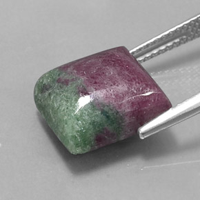 Rubino-Zoisite Multicolore naturale da 10.70 ct, Quadrato, Opaco