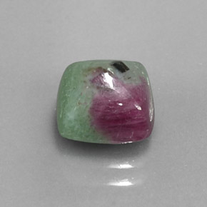 Rubino-zoisite naturale multicolore da 2,87 ct, quadrato, opaco