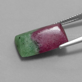 Rubino-Zoisite Multicolore naturale da 9.19 ct, Taglio a baguette, Opaco
