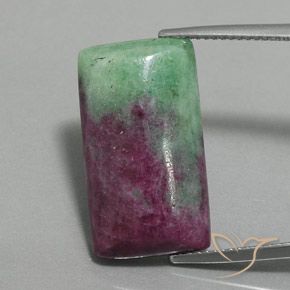 18.00ct Naturale Multicolore Rubino-Zoisite, Taglio a baguette, Opaco
