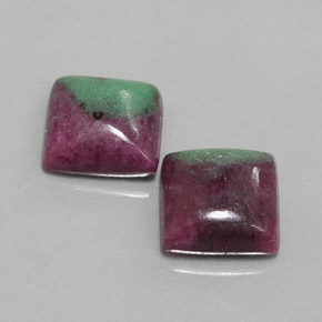 Rubino-zoisite naturale multicolore da  ct, quadrato, opaco