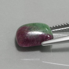 Rubino-Zoisite Multicolore naturale da 4.96 ct, Taglio a baguette, Opaco