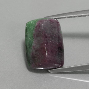 Rubino-Zoisite Multicolore naturale da 5.44 ct, Taglio a baguette, Opaco