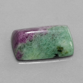 Rubino-Zoisite Multicolore naturale da 9.36 ct, Taglio a baguette, Opaco