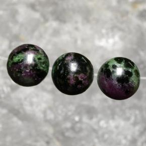Rubino-zoisite naturale multicolore da 27,63 ct, sfera / palla, opaco