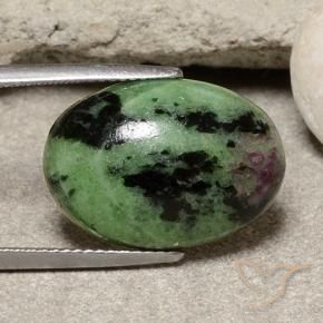 Rubino-Zoisite Multicolore naturale da 15.46 ct, Ovale, Opaco