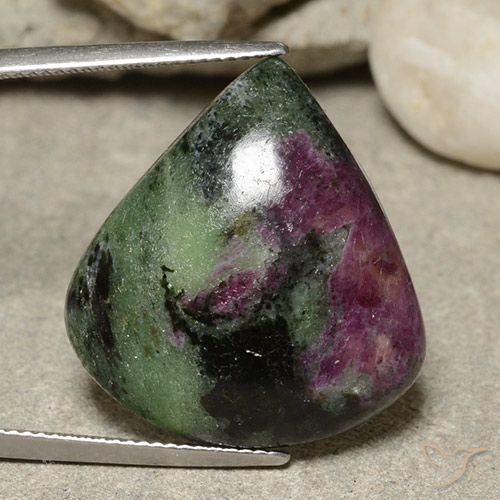 34.84ct Naturale Multicolore Rubino-Zoisite, Forma a pera, Opaco