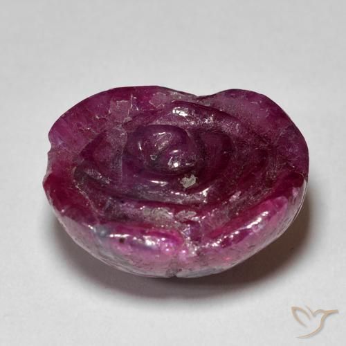 Rubino-Zoisite Medium Dark Reddish-Purple naturale da 18.36 ct, Taglio a fiore, Opaco