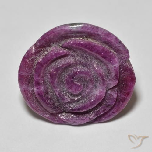 14.07ct Naturale Medium Dark-Purple Rubino-Zoisite, Taglio a fiore, Opaco