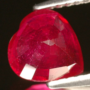 Rubino naturale rosso da 1,69 ct, a forma di cuore, VS-SI