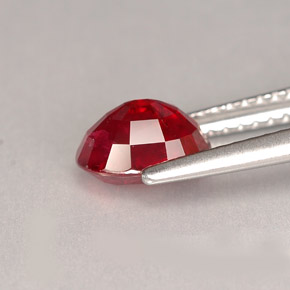 Rubino naturale rosso da 1,62 ct, taglio ovale, SI
