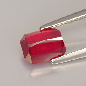 Rubino naturale rosso da 1,67 ct, taglio smeraldo, SI