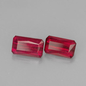 Rubino naturale rosso da  ct, taglio smeraldo, SI