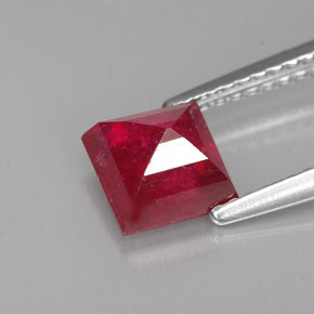 Rubino naturale rosso da 1,83 ct, quadrato, SI