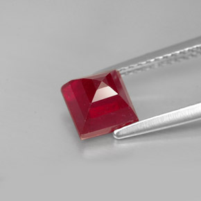 Rubino naturale rosso da 1,94 ct, quadrato, VS-SI