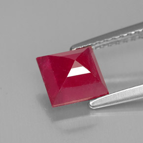 Rubino naturale rosso da 1,73 ct, quadrato, SI