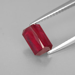 Rubino naturale rosso da 1,66 ct, taglio smeraldo, SI