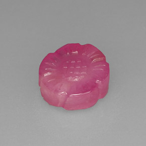 Rubino naturale rosa da 2,66 ct, forma fantasia, traslucido