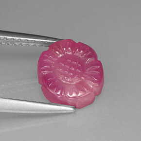 Rubino naturale rosa da 2,66 ct, forma fantasia, traslucido
