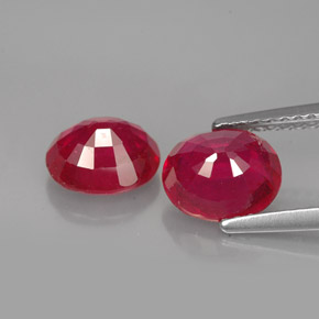Rubino naturale rosso da  ct, taglio ovale, VS-SI