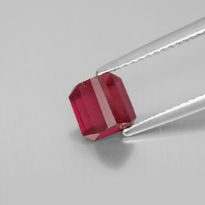 Rubino naturale rosso da 1,74 ct, taglio smeraldo, SI
