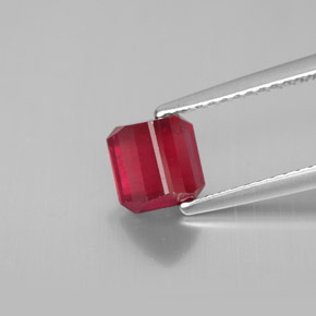 Rubino naturale rosso da 1,70 ct, taglio smeraldo, SI