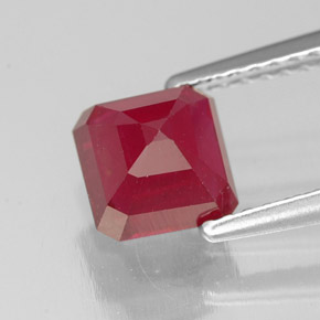 Rubino naturale rosso da 1,90 ct, taglio smeraldo, SI