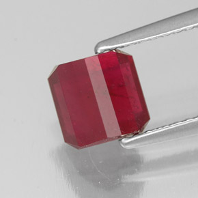 Rubino naturale rosso da 2,10 ct, taglio smeraldo, SI