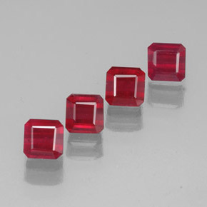 Rubino naturale rosso da  ct, taglio smeraldo, SI