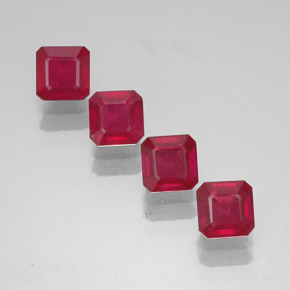 Rubino naturale rosso da  ct, taglio smeraldo, SI