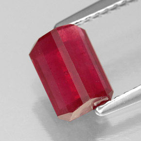 Rubino naturale rosso da 1,73 ct, taglio smeraldo, SI