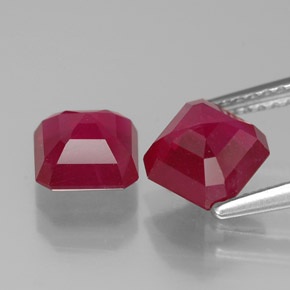 Rubino naturale rosso da  ct, taglio smeraldo, SI