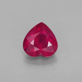 Rubino naturale rosso da 1,09 ct, a forma di cuore, SI