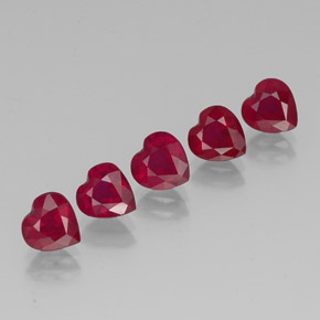 Rubino naturale rosso da  ct, a forma di cuore, VS-SI