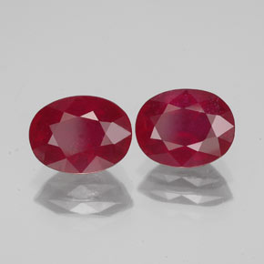 Rubino naturale rosso da  ct, taglio ovale, VS-SI