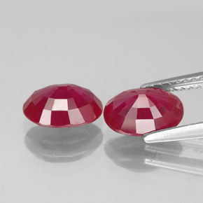 Rubino naturale rosso da  ct, taglio ovale, VS-SI