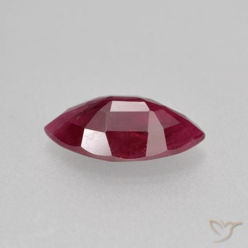 Rubino Rosso scuro naturale da 0.98 ct, Taglio marquise, VS-SI