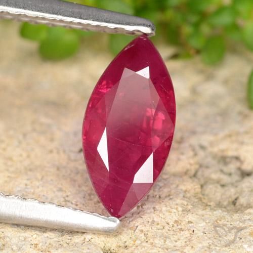 Rubino Rosso tendente al rosa naturale da 1.12 ct, Taglio marquise, VS-SI