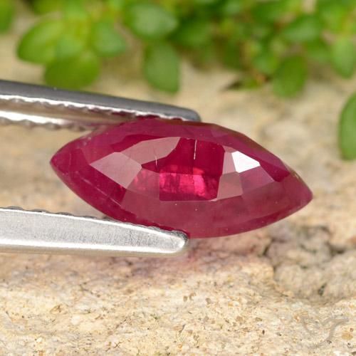 Rubino Rosso tendente al rosa naturale da 1.12 ct, Taglio marquise, VS-SI