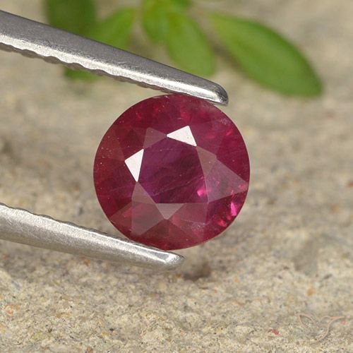 Rubino Rosa rossastro intenso naturale da 0.68 ct, Taglio rotondo, VS-SI