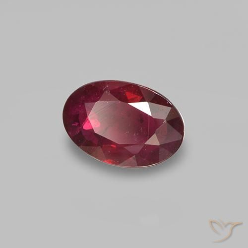 Rubino Vino rosso naturale da 0.49 ct, Taglio ovale, VS-SI